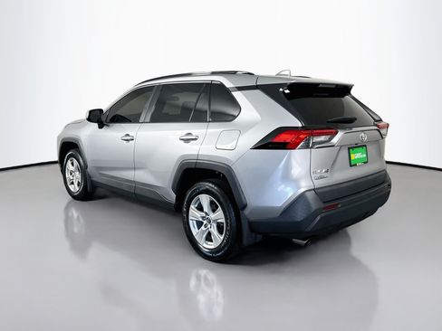 Used 2021 Toyota RAV4 XLE FWD image 7