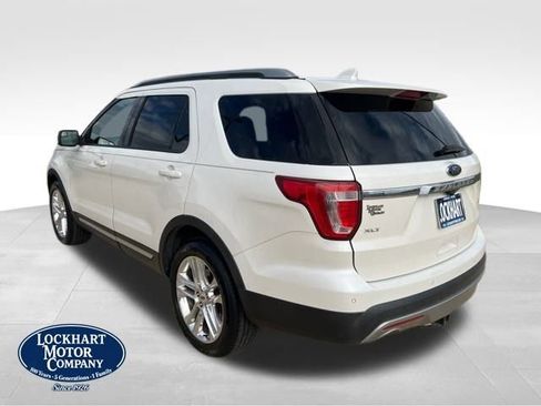 Used 2016 Ford Explorer XLT w/ Equipment Group 202A image 5