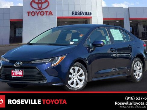 Used 2026 Toyota Corolla LE FWD image 1