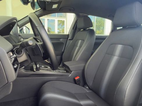 Used 2025 Honda Civic Sport image 4