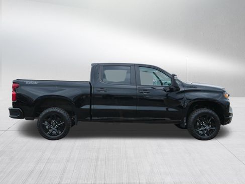 Used 2024 Chevrolet Silverado 1500 Custom Trail Boss w/ Midnight Edition AWD/4WD image 8