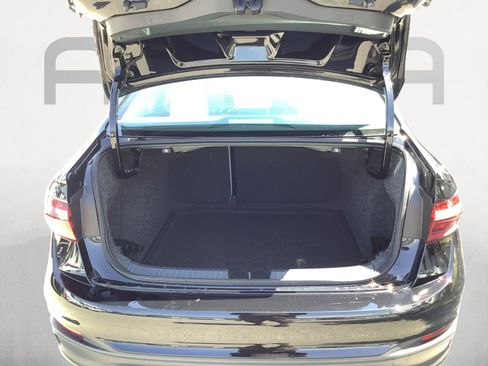 New 2025 Volkswagen Jetta SE image 10