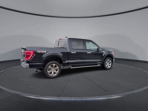 Certified 2022 Ford F150 XLT w/ Equipment Group 302A High image 8