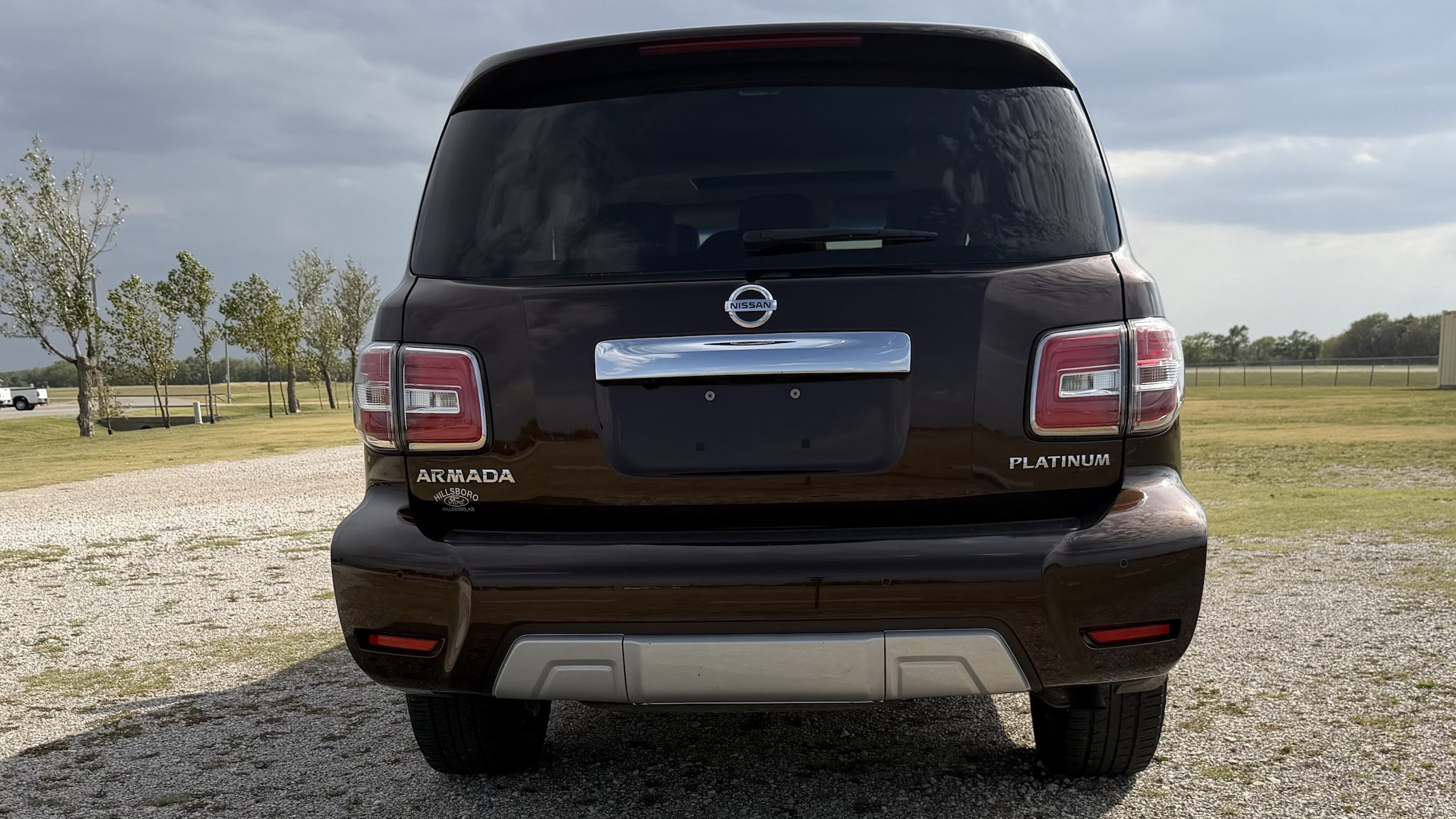 Used 2017 Nissan Armada Platinum AWD/4WD image 4