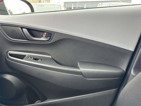 Used 2021 Hyundai Kona SEL image 34