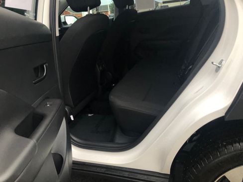 Certified 2025 Hyundai Kona SEL AWD/4WD image 24