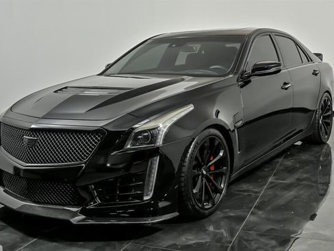 Used 2016 Cadillac CTS V w/ Luxury Package RWD image 5