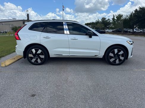 Used 2025 Volvo XC60 T8 Plus w/ Protection Package Premier AWD/4WD image 3