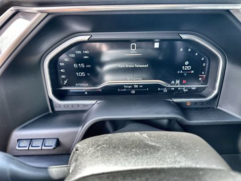 Used 2022 GMC Sierra 1500 Denali w/ Denali Reserve Package AWD/4WD image 30