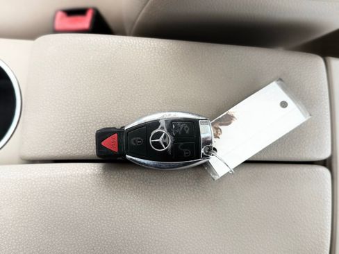 Used 2013 Mercedes-Benz C 300 4MATIC Sedan w/ Premium 1 Pkg image 51