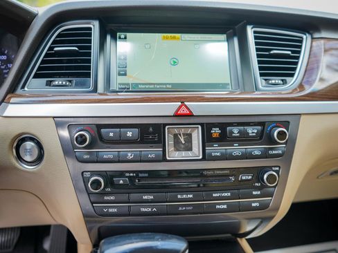 Used 2018 Genesis G80 3.8 w/ Option Group 02 image 12