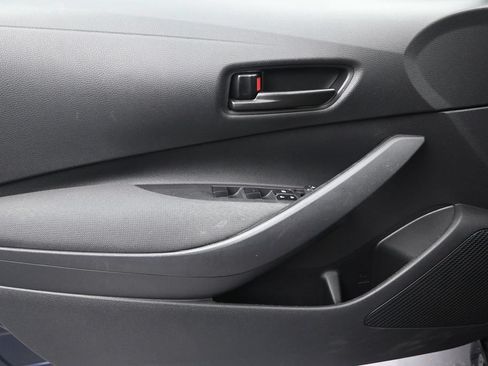 Used 2024 Toyota Corolla LE FWD image 11