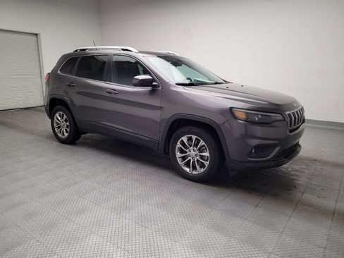 Used 2019 Jeep Cherokee Latitude Plus image 11