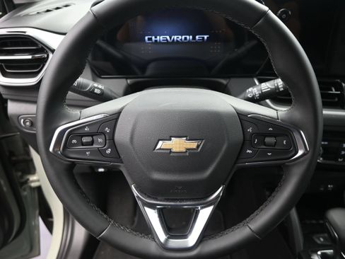 Certified 2026 Chevrolet TrailBlazer LT w/ Convenience Package AWD/4WD image 11