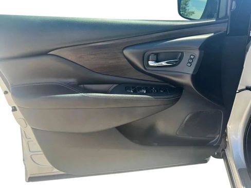 Used 2023 Nissan Murano Platinum w/ Cargo Package FWD image 12