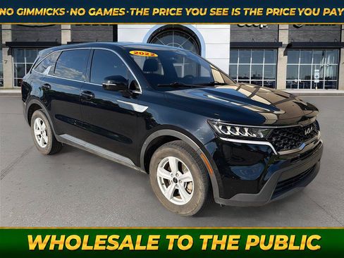 Used 2022 Kia Sorento LX FWD image 1