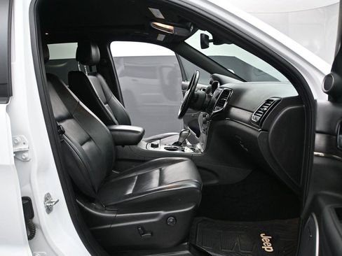 Used 2020 Jeep Grand Cherokee High Altitude AWD/4WD image 16