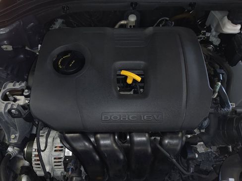 Used 2019 Hyundai Elantra SEL FWD image 30