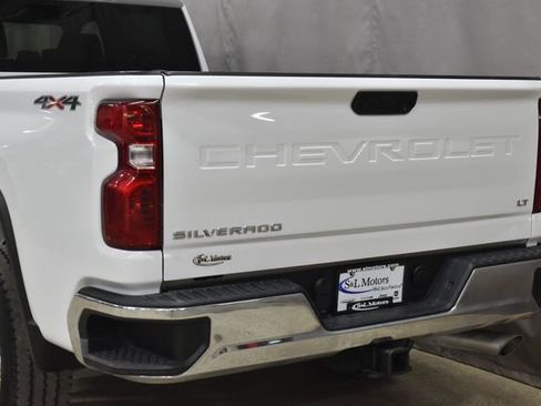 Used 2021 Chevrolet Silverado 2500 LT image 9