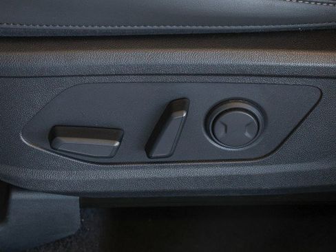 Used 2025 Kia Sorento S w/ Panoramic Sunroof Package FWD image 10