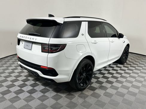 Used 2024 Land Rover Discovery Sport S image 8