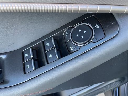 New 2025 Ford Explorer Active image 11