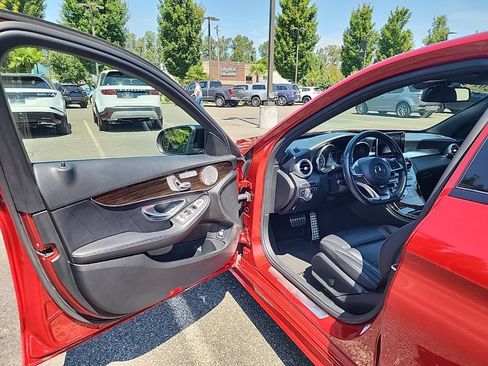 Used 2018 Mercedes-Benz C 300 4MATIC Sedan image 9