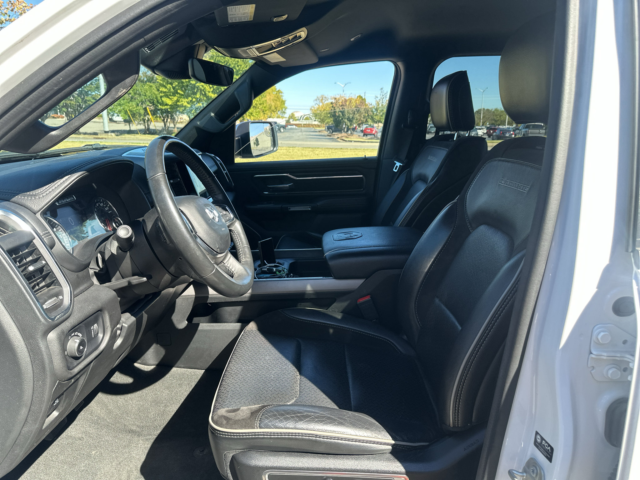 Used 2024 RAM 1500 Laramie RWD image 19
