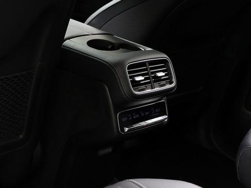 Certified 2026 Mercedes-Benz GLS 580 4MATIC image 15