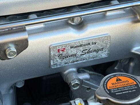 Used 2015 Nissan GT-R Black Edition image 11