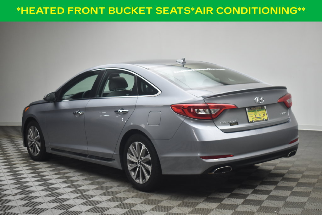 Used 2017 Hyundai Sonata Sport w/ Value Edition Package 02 FWD image 4