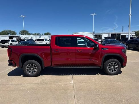 Used 2025 GMC Sierra 1500 AT4 w/ AT4 Premium Package AWD/4WD image 2