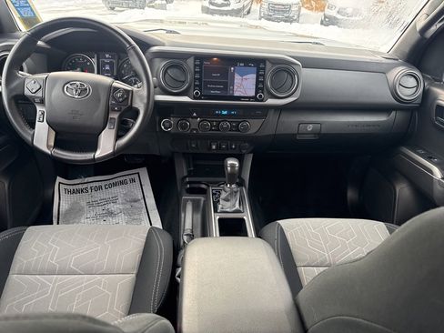 Used 2023 Toyota Tacoma TRD Sport image 2