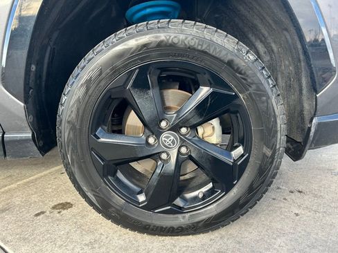 Used 2019 Toyota RAV4 XSE image 31