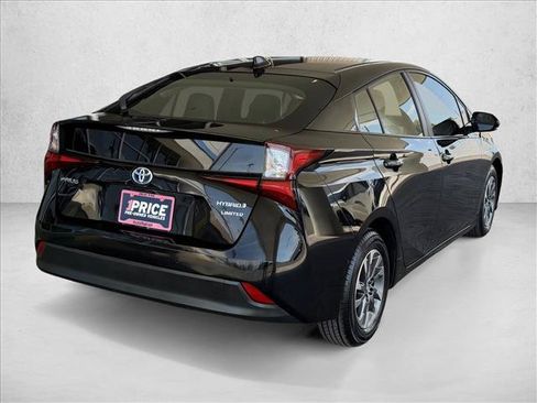 Used 2019 Toyota Prius Limited w/ Premium Convenience Package FWD image 6