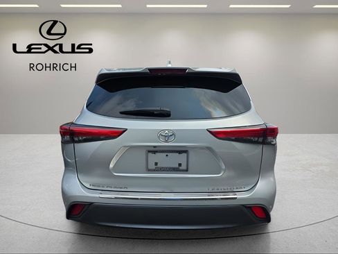 Used 2020 Toyota Highlander Limited image 5