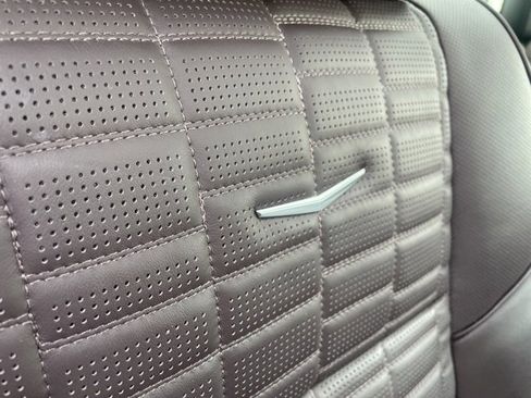 Used 2023 Cadillac Escalade Sport Platinum w/ LPO, ONYX Package image 38