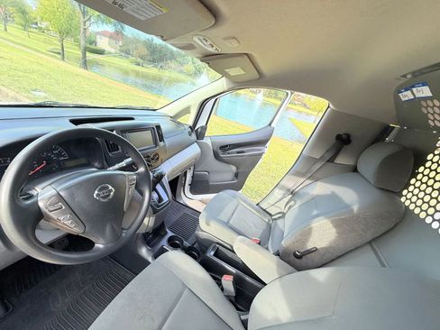Used 2020 Nissan NV200 SV image 19