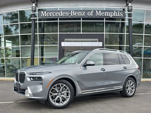 Used 2024 BMW X7 xDrive40i AWD/4WD image 1