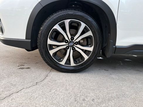 Used 2020 Subaru Forester Limited image 11