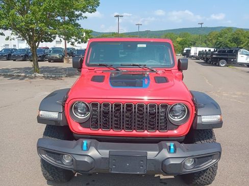 Used 2024 Jeep Wrangler Unlimited Rubicon 4xe image 8