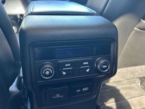 Used 2021 GMC Acadia Denali w/ Denali Technology Package FWD image 54