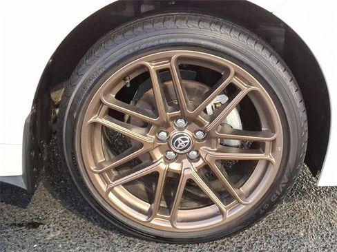 Certified 2024 Toyota Corolla SE image 12