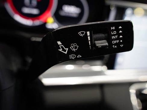 Used 2019 Porsche Panamera 4 Executive image 15