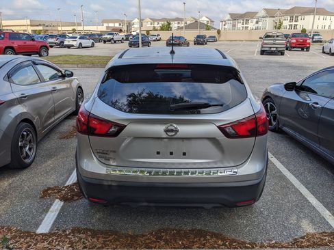Used 2018 Nissan Rogue Sport S w/ S Appearance Package image 11