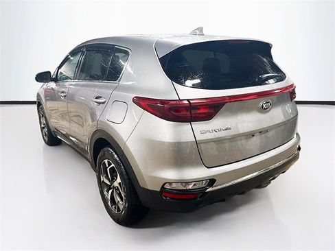 Used 2020 Kia Sportage LX image 5