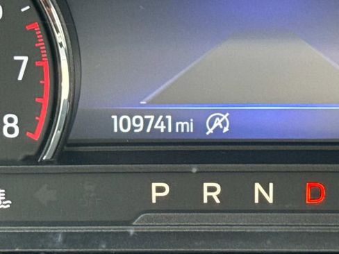 Used 2021 Ford Explorer XLT RWD image 33