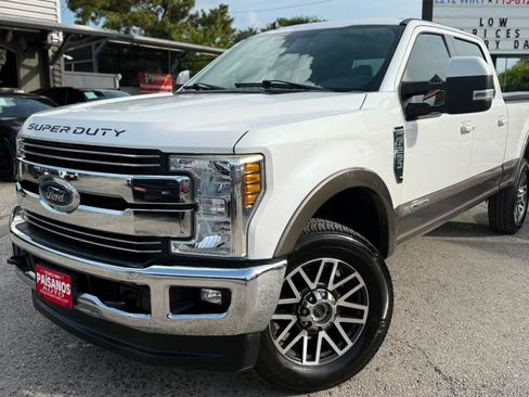 Used 2019 Ford F250 Lariat w/ Lariat Ultimate Package AWD/4WD image 3