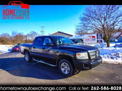 Used 2011 Dodge Dakota 4WD Crew Cab SXT