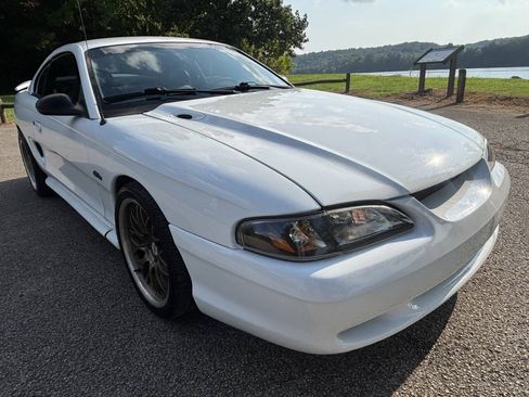 Used 1998 Ford Mustang GT RWD image 3
